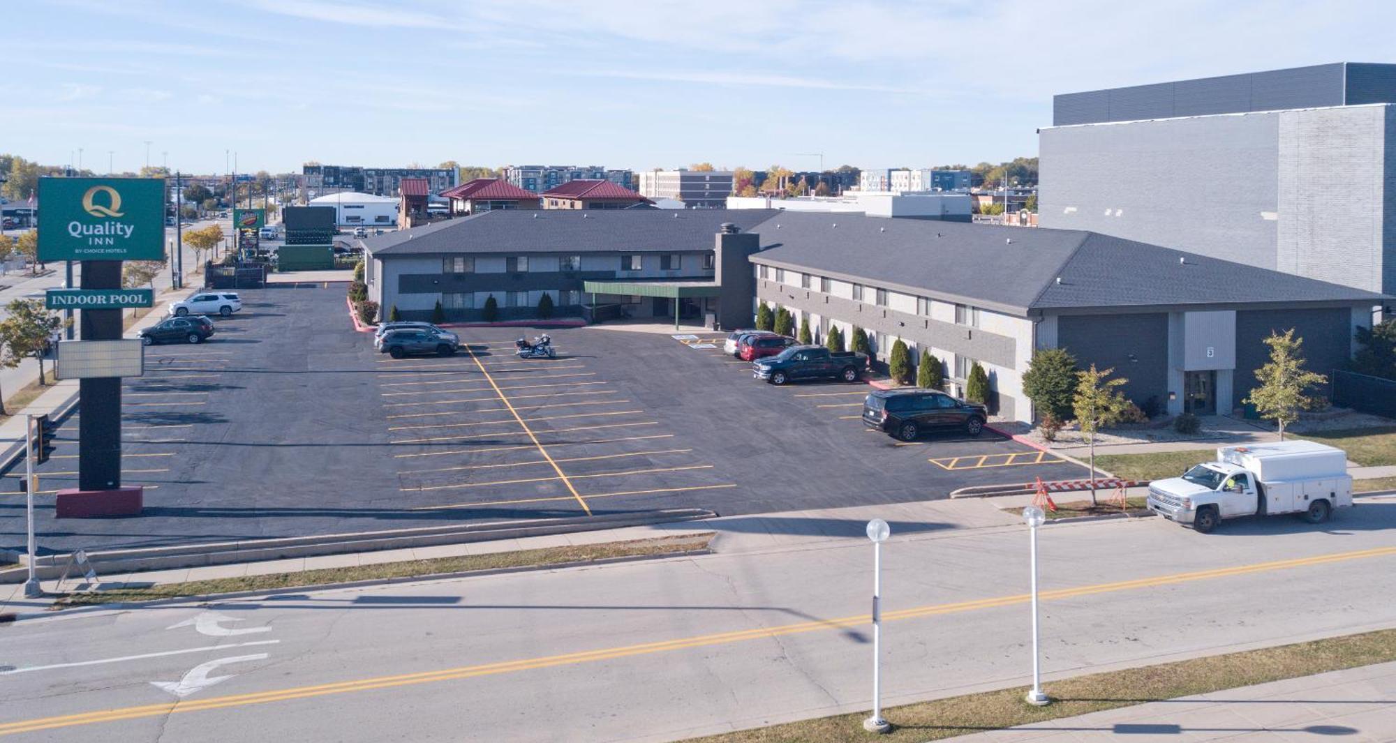 Quality Inn Stadium Area Green Bay Exterior photo